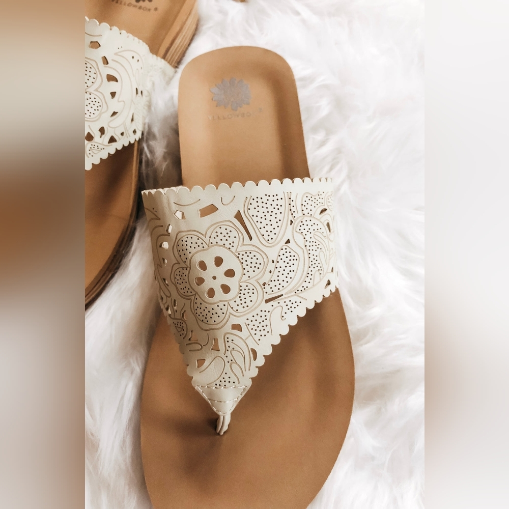 YELLOWBOX Crayla Sandals in Ivory - Picture 3 of 15